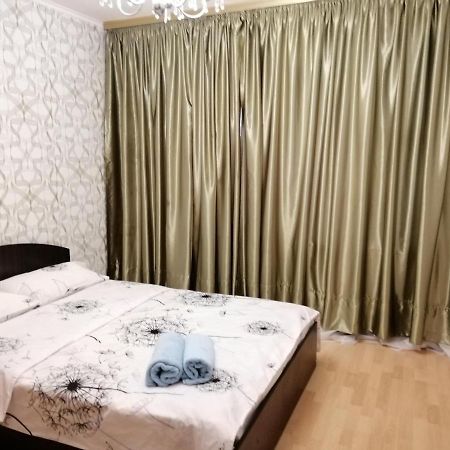 Патриарха Скрипника 7,Жд Вокзал, Ультрамарин Apartment Kiev Luaran gambar