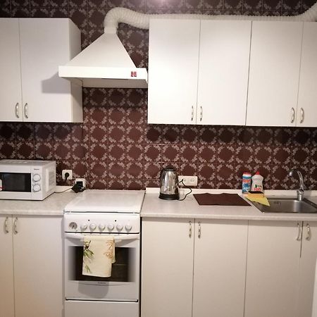 Патриарха Скрипника 7,Жд Вокзал, Ультрамарин Apartment Kiev Luaran gambar